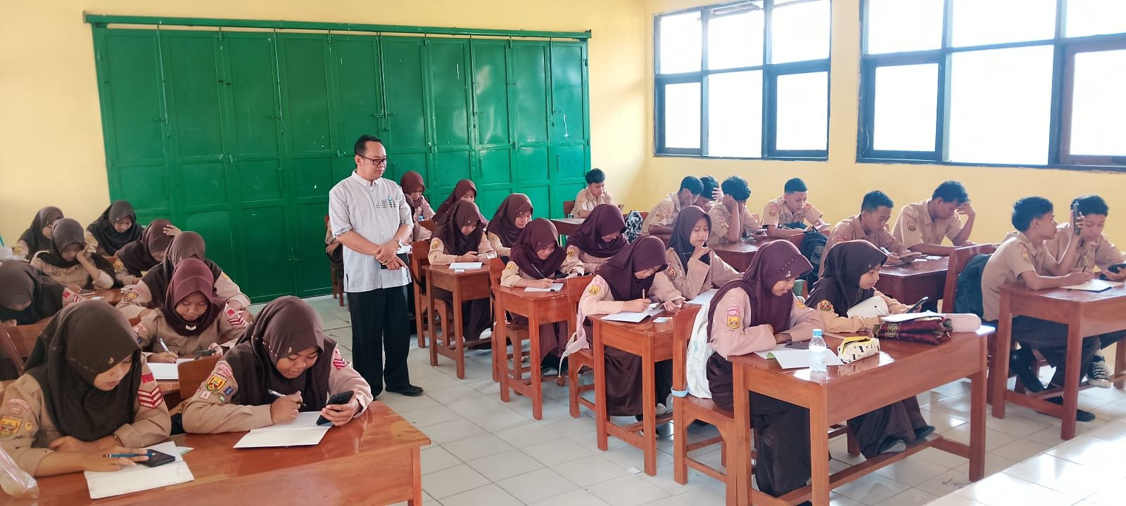Uji Kesiapan Akademik, Kelas 9 MTsN 12 Majalengka Gelar Try Out TKA Perdana